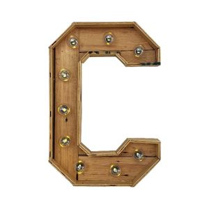 Kleine houten licht letter C huren Loods of Rentals