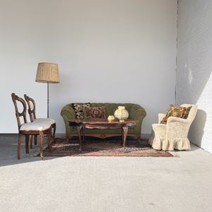 Green lounge