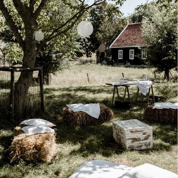festival hoek met strobalen huren