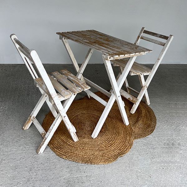Set white wash