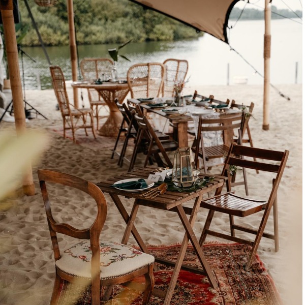 Rotan tafel + stoelen
